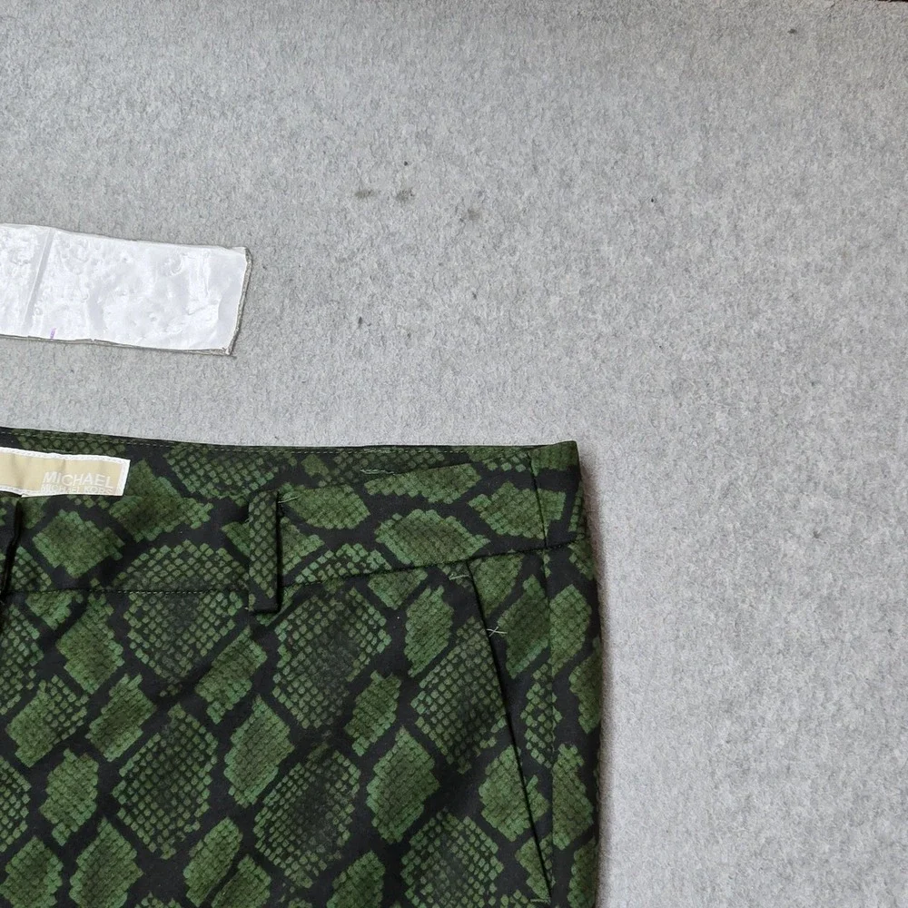 MICHAEL Kors Women Pants 8P Green Snakeskin Print Cropped Button 26
